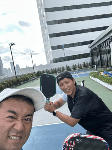 上海校の久保コーチとピックルボールをしました。